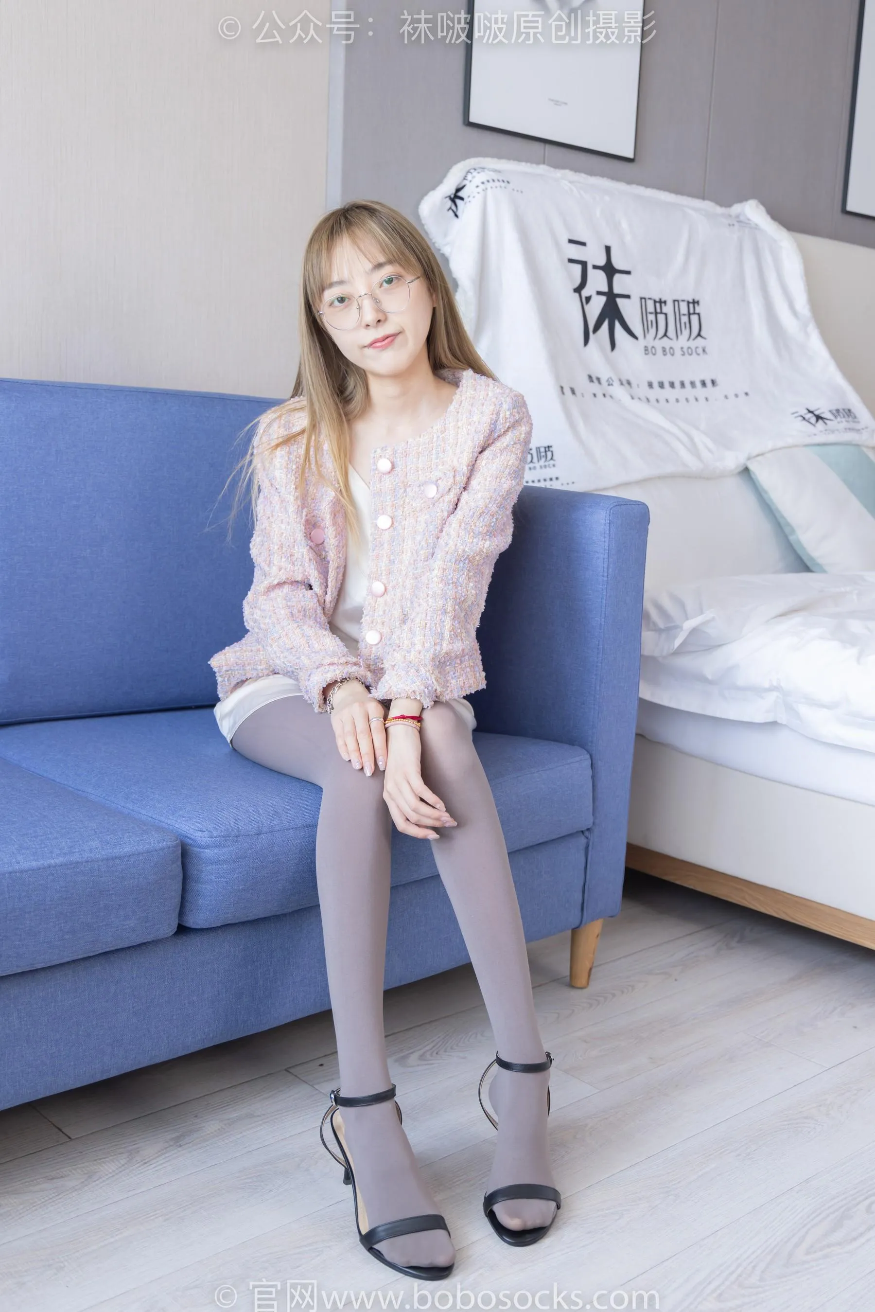 [BoBoSocks袜啵啵]NO.225 稚予-两双高跟鞋、厚灰丝[24] [46P]插图4